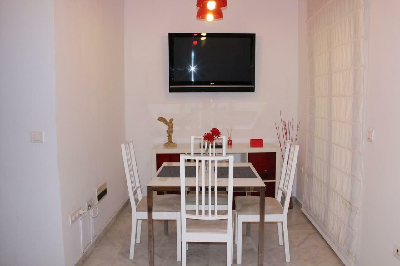 إشبيلية Apartamentos Rg Triana, Calle Castilla Con Patio المظهر الخارجي الصورة